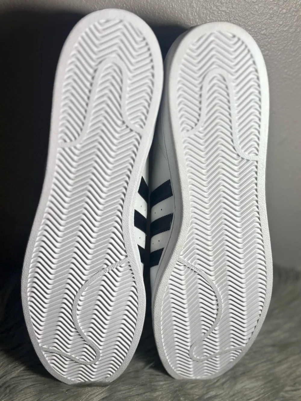 ADIDAS ORIGINALS SUPERSTAR WHITE/BLACK Leather Gold Accent Sneakers Size 19